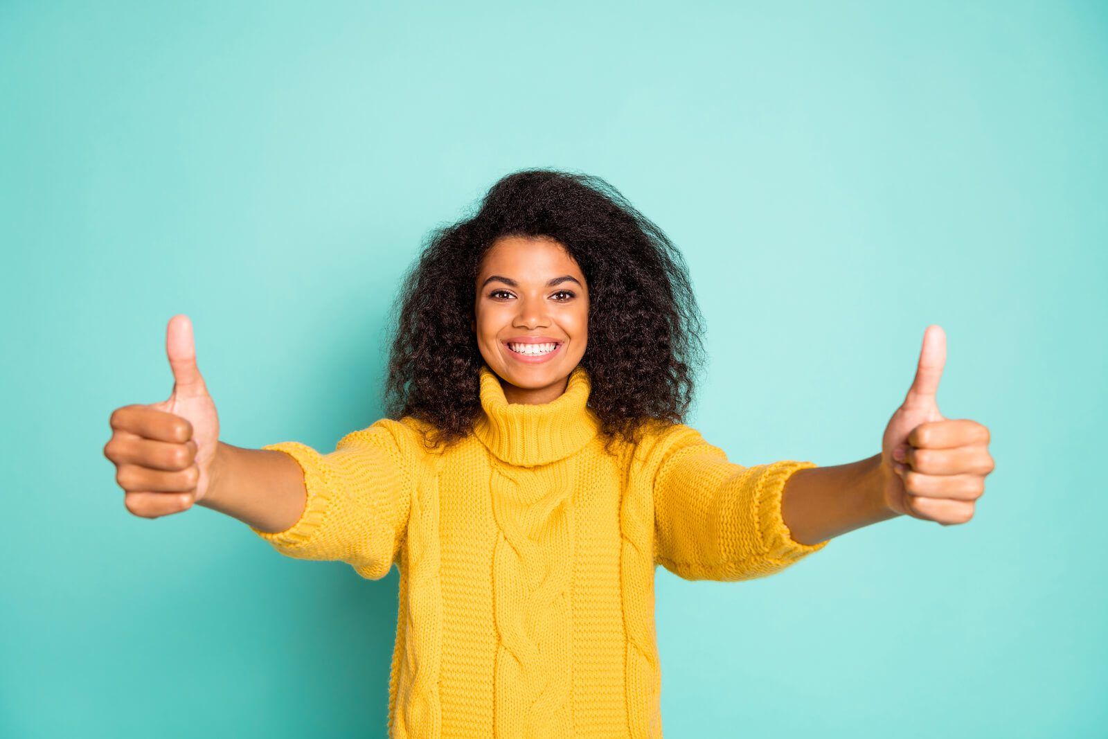no-claim-discount-woman-thumbs-up.jpg