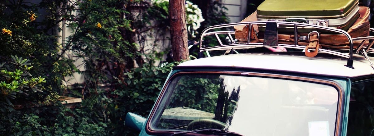 Mini with luggage on the roof